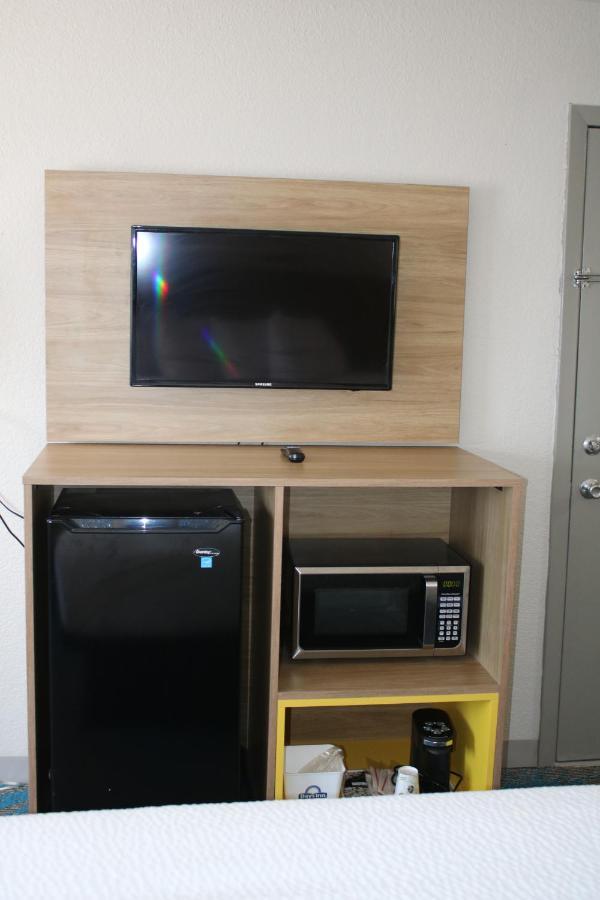 Days Inn By Wyndham Waco University Area Ngoại thất bức ảnh