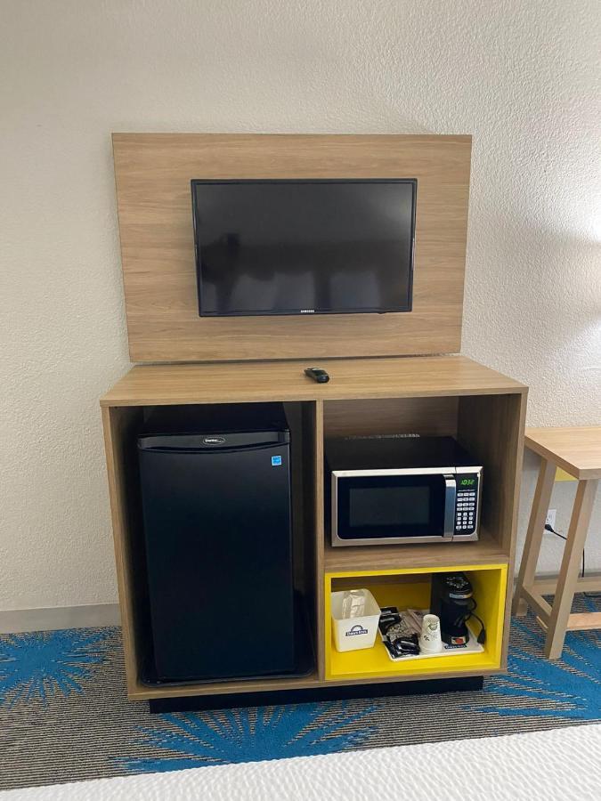 Days Inn By Wyndham Waco University Area Ngoại thất bức ảnh