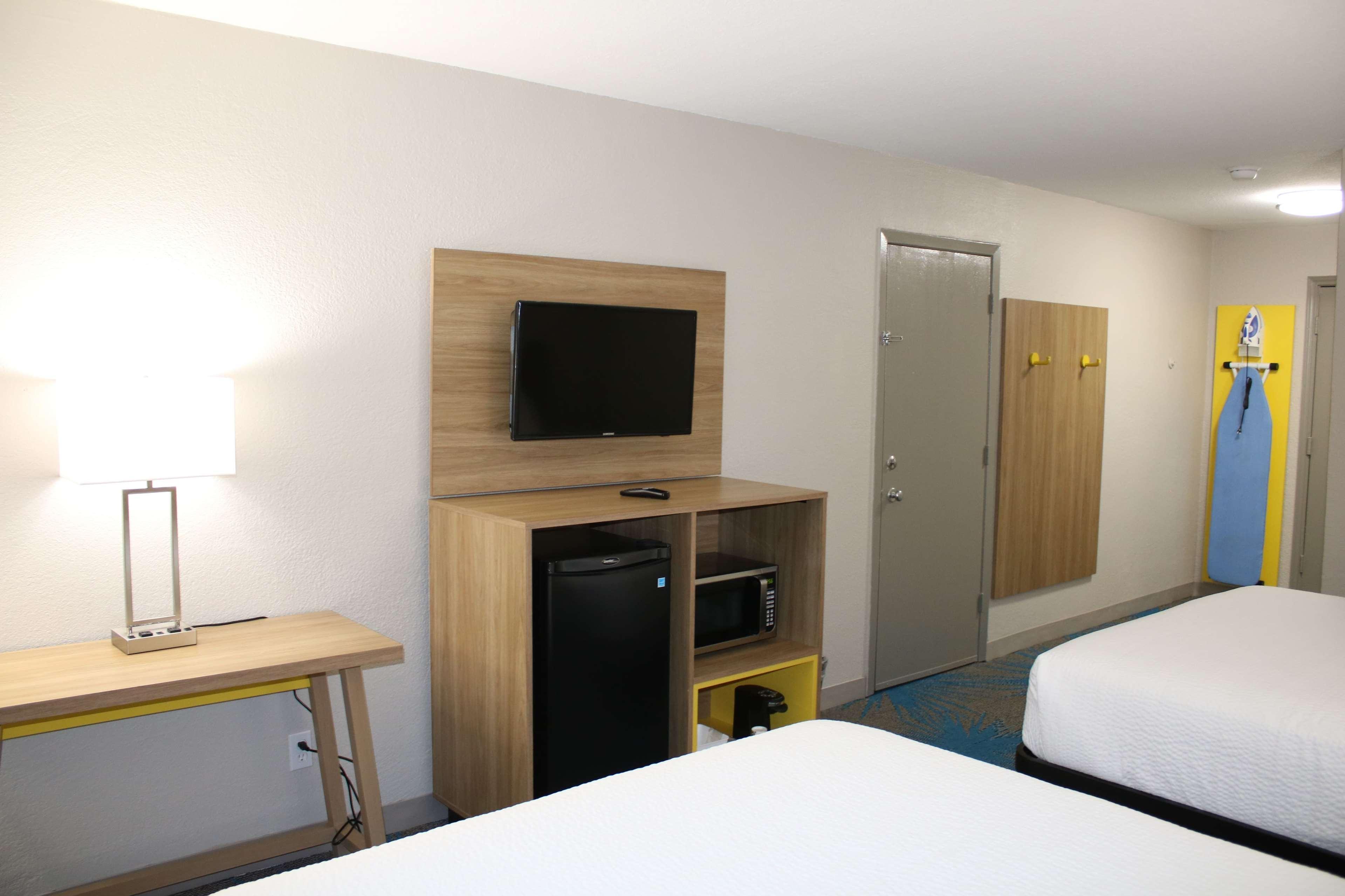 Days Inn By Wyndham Waco University Area Ngoại thất bức ảnh