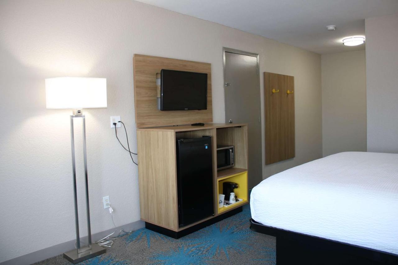 Days Inn By Wyndham Waco University Area Ngoại thất bức ảnh